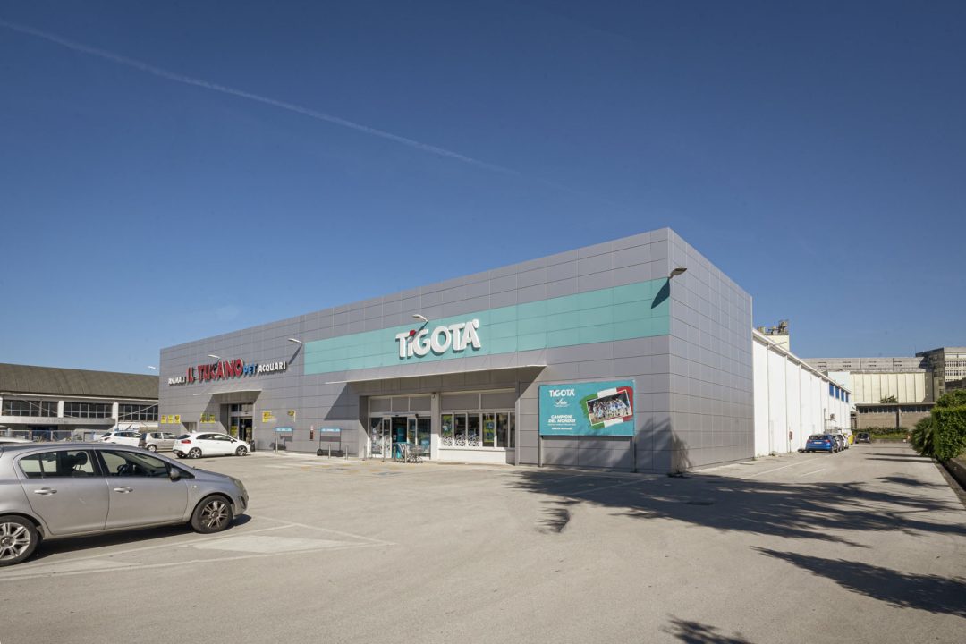 Complesso Logistico – Via dei Castelli Romani 55-57 – Pomezia – 10.000mq